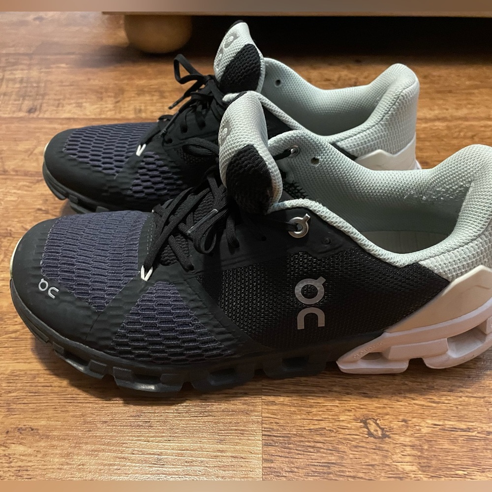 Women On Cloud Sneakers